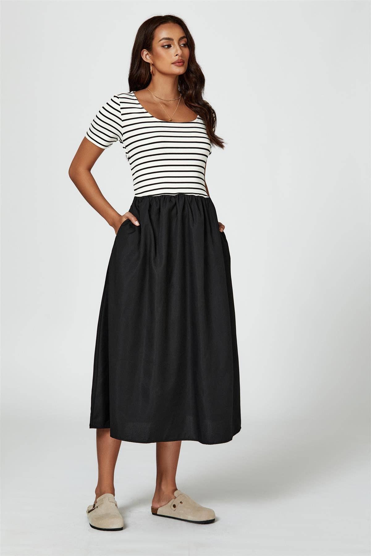 Short Sleeve Black Stripe Midi Dress In White: White / S